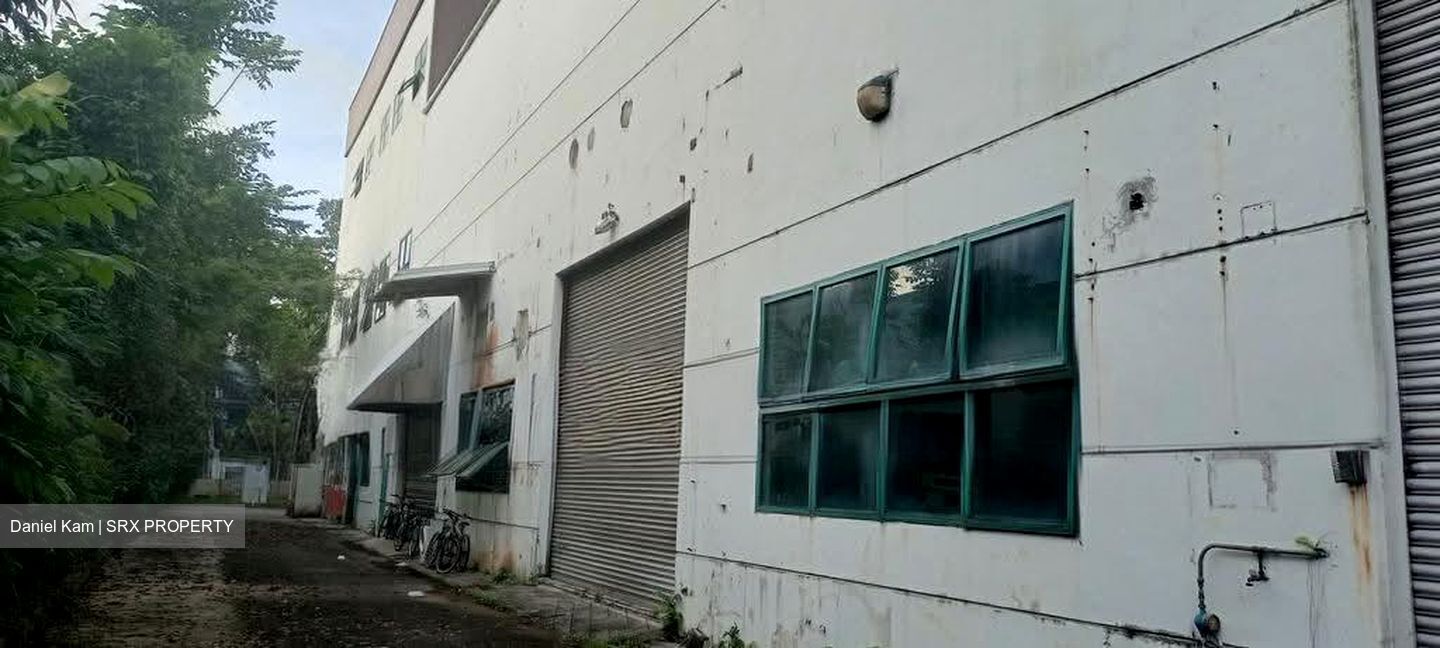 Tuas West Road Mrt Station (EW32) (D22), Factory #639470621